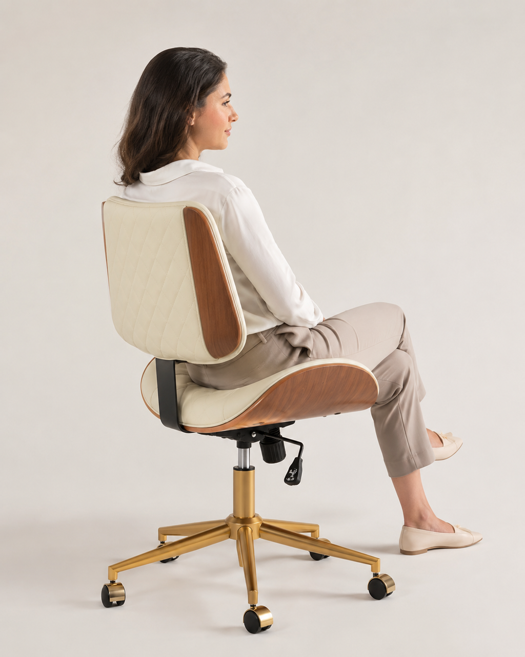 Quilted Ivory Executive Swivel Chair